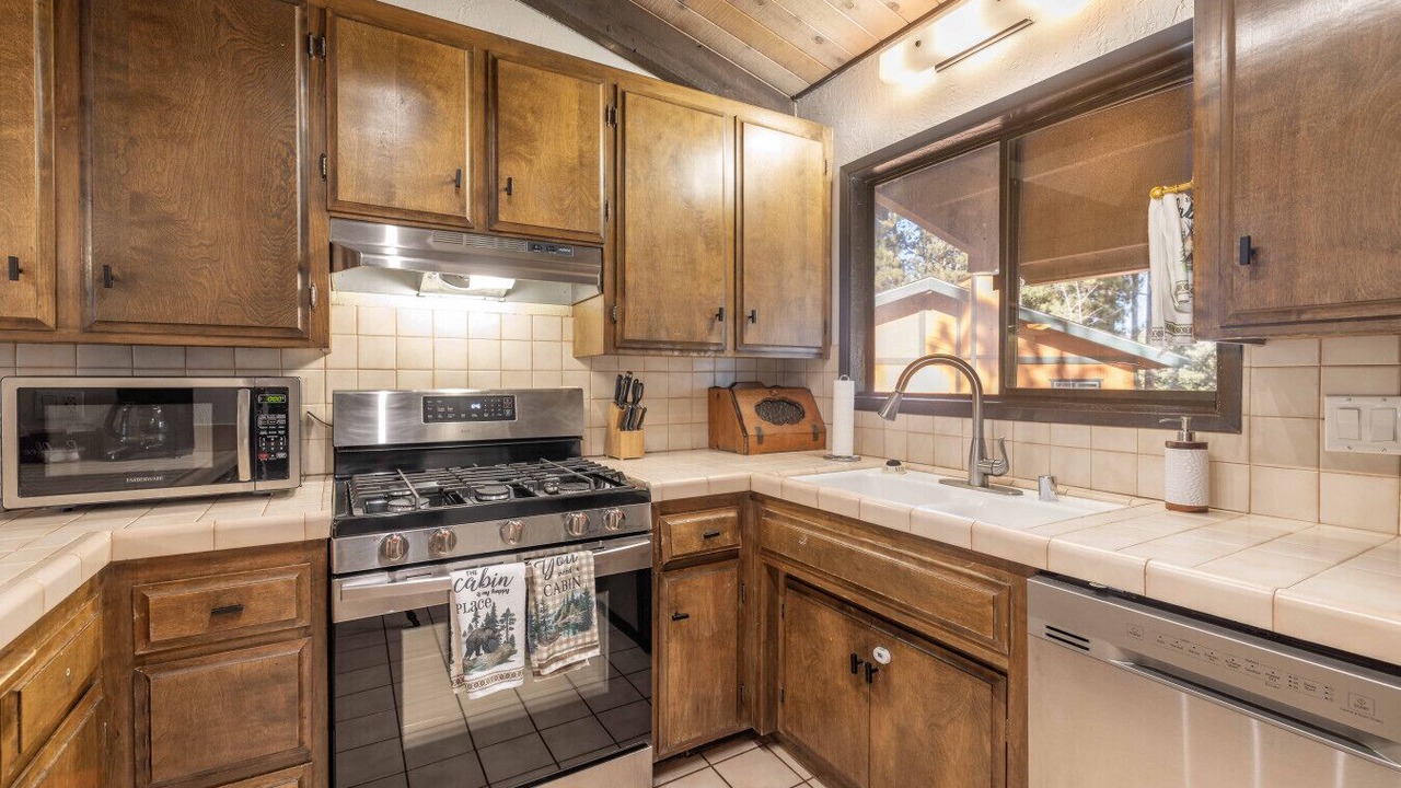 Photo of Kitchen in Summit Estates