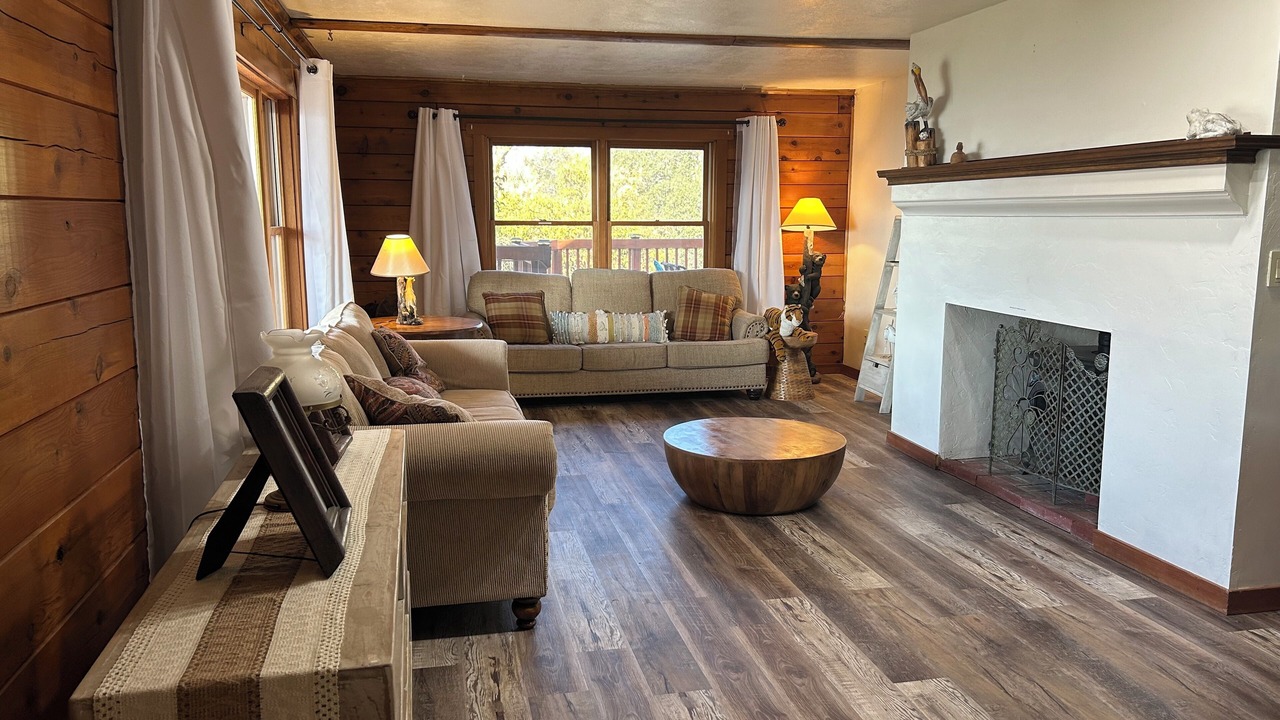 Photo of Bedroom in Three Rivers