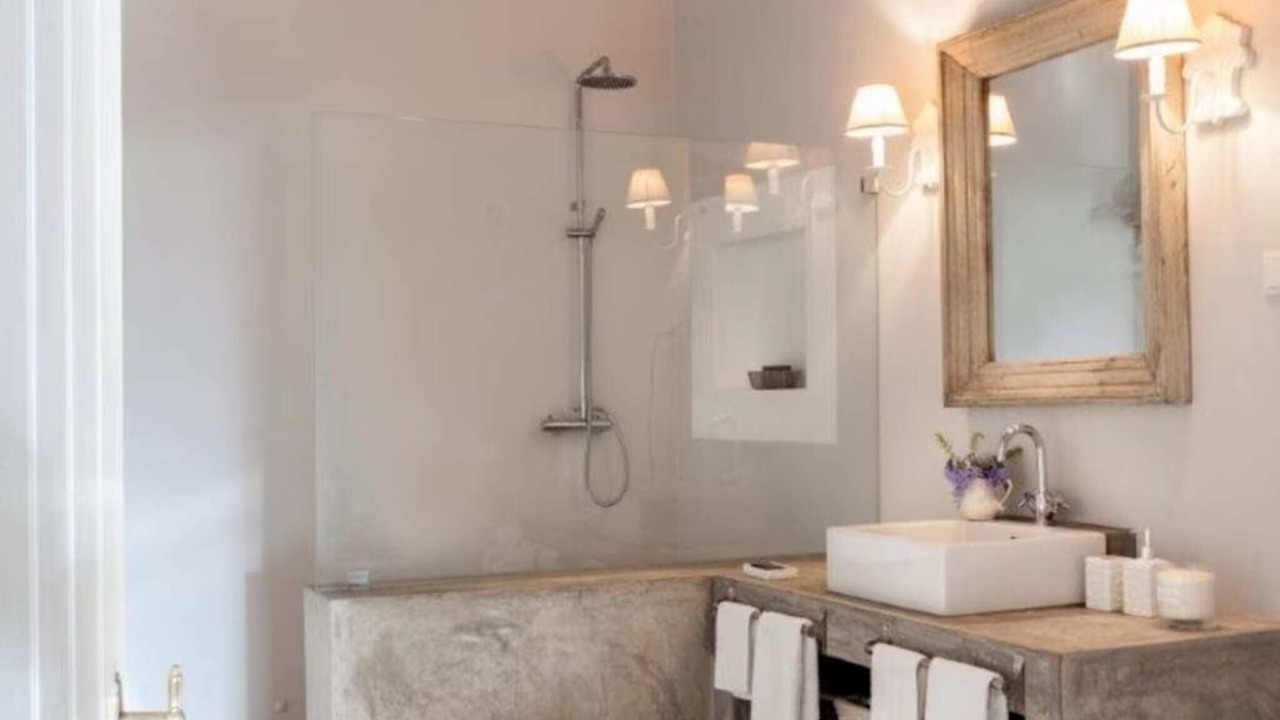 Photo of Bathroom in Ferreira do Alentejo