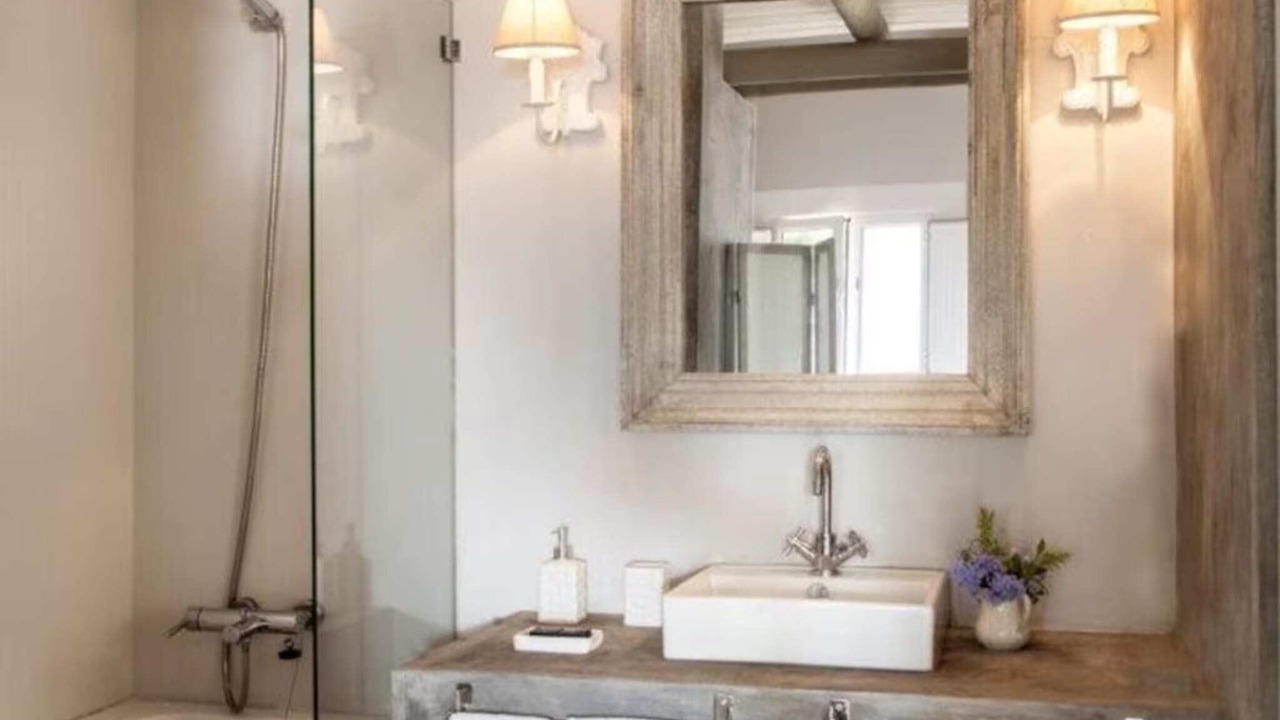 Photo of Bathroom in Ferreira do Alentejo