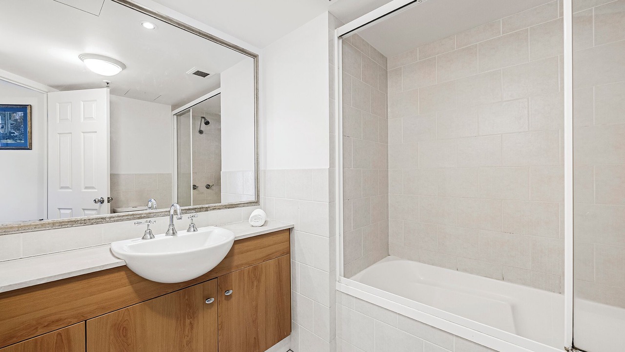 Photo of Bathroom in Mermaid Waters