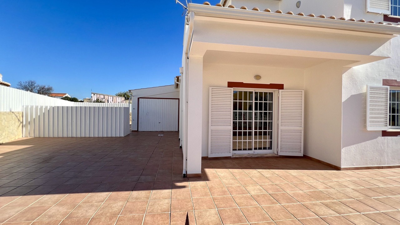 Photo of Outdoor in Pera