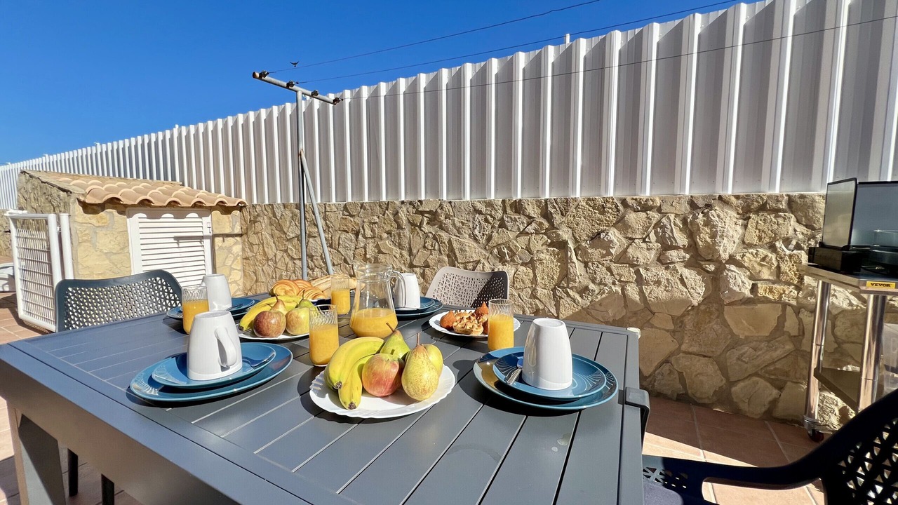 Photo of Outdoor in Pera