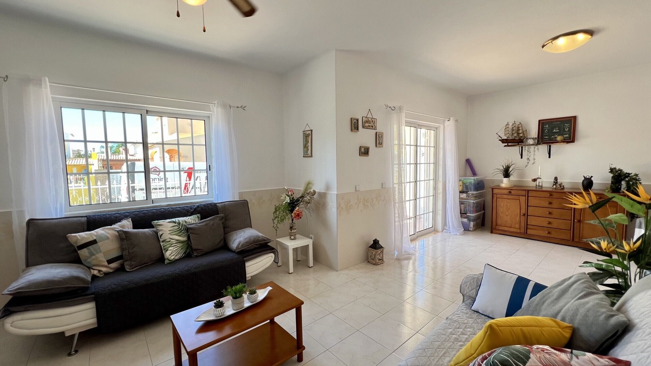 Photo of Livingroom in Pera