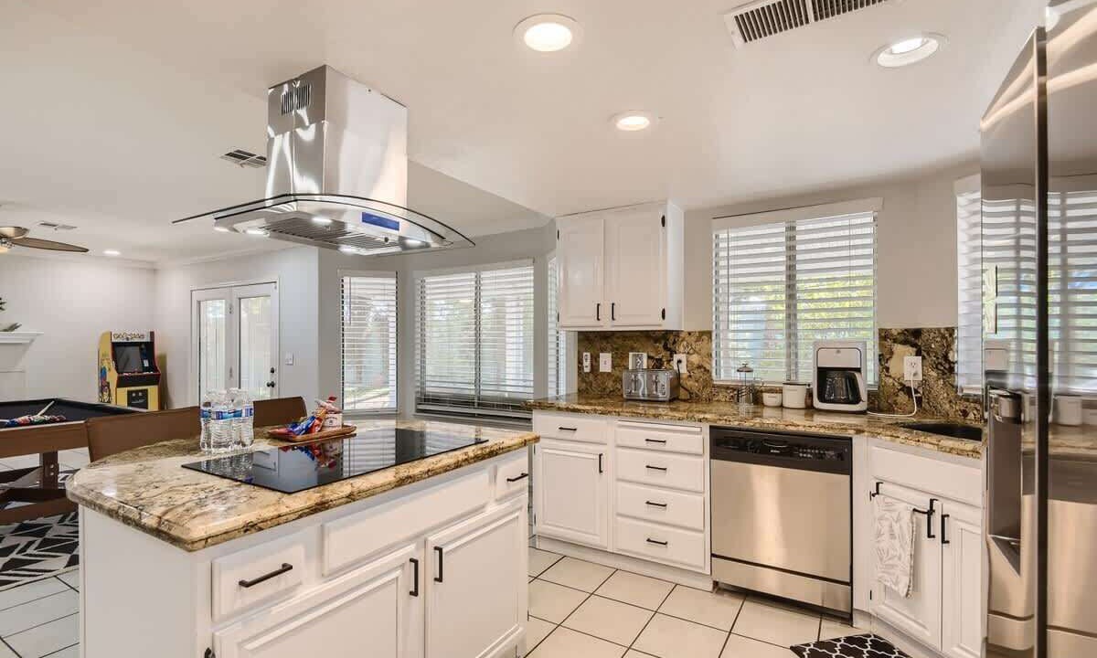 Photo of Kitchen in Canyon Gate