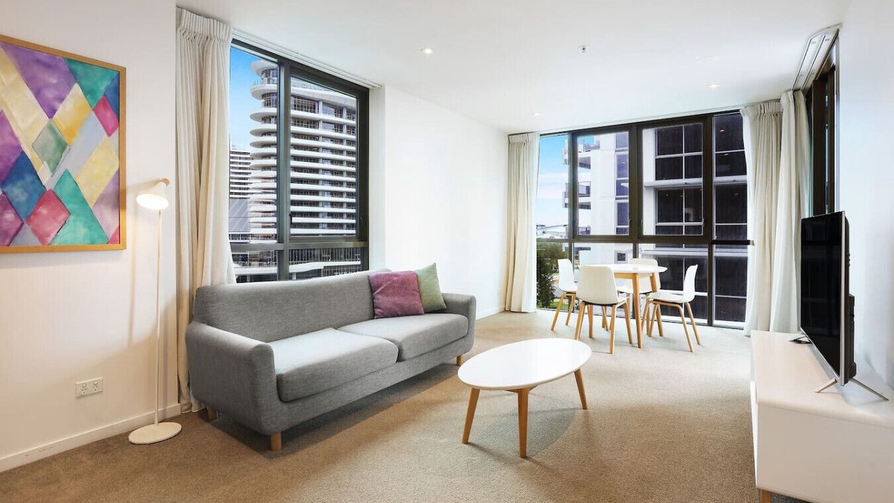 Photo of Livingroom in Broadbeach Waters