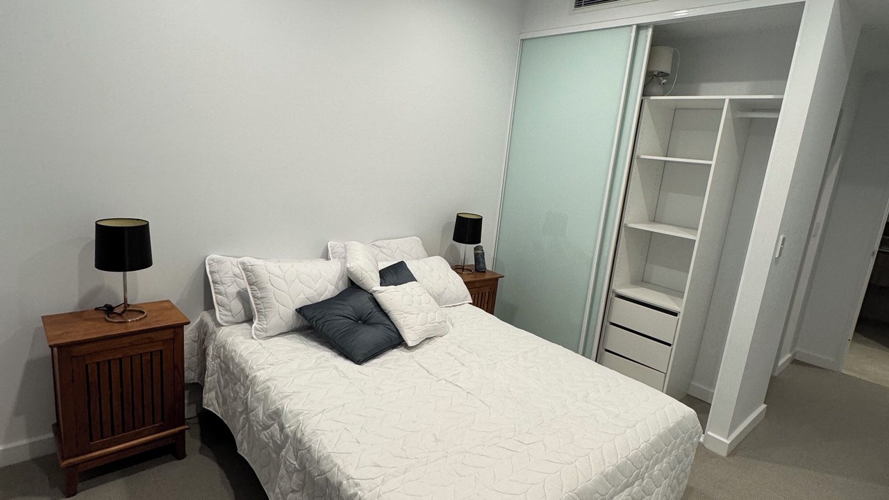 Photo of Bedroom in Main Beach