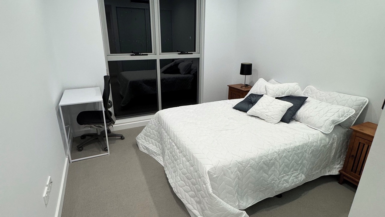 Photo of Bedroom in Main Beach