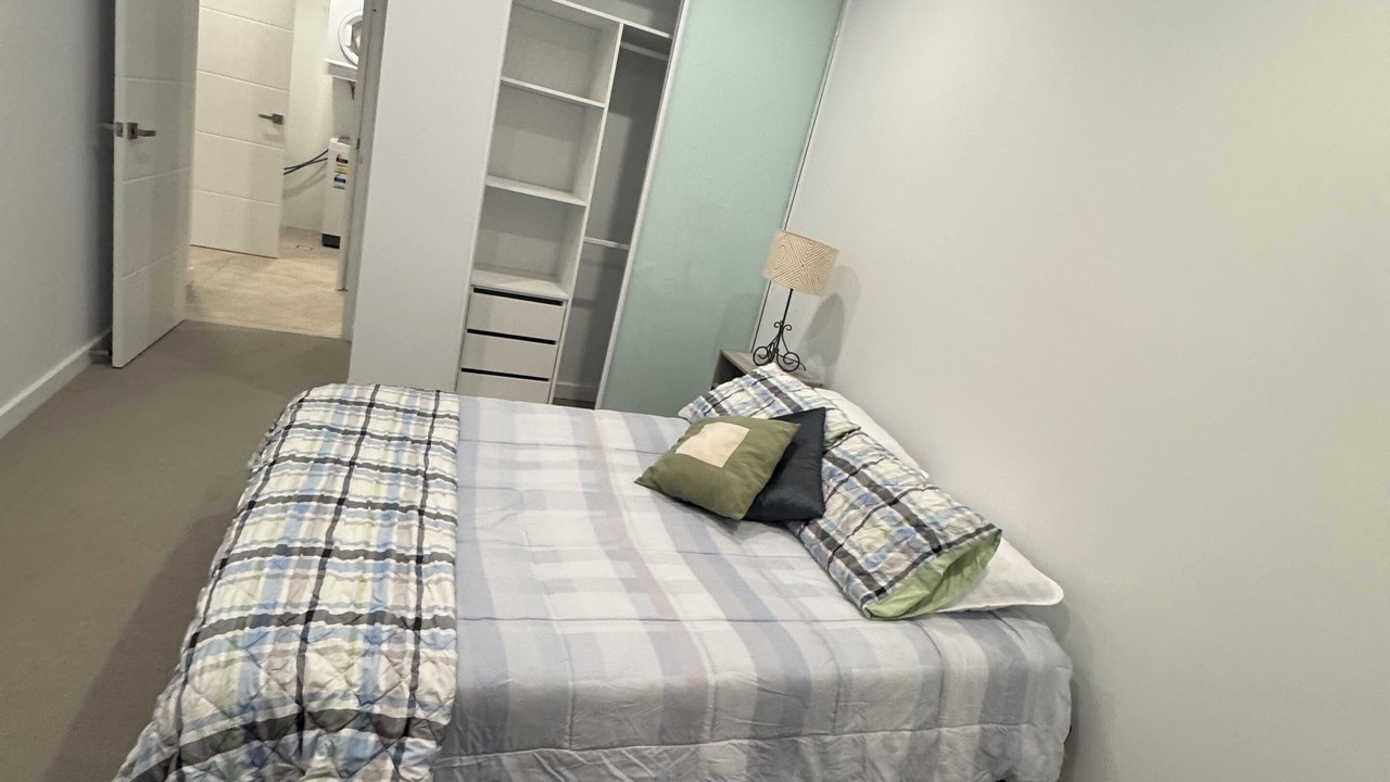 Photo of Bedroom in Main Beach