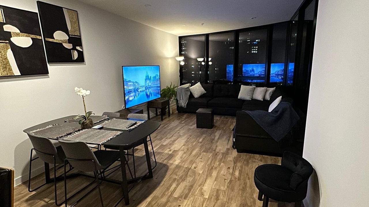 Photo of Livingroom in Main Beach
