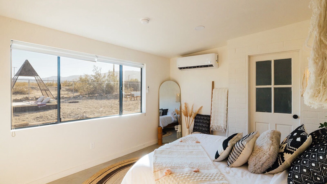Photo of Bedroom in Twentynine Palms