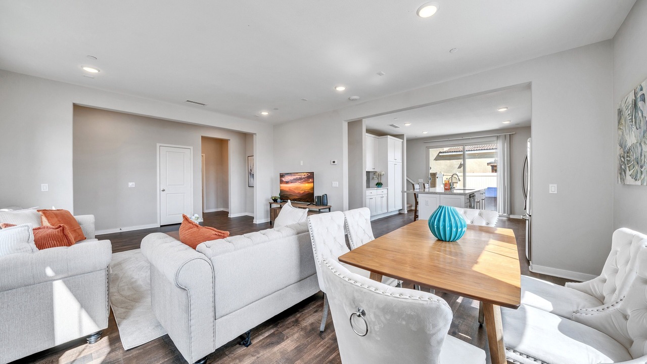 Photo of Livingroom in Ontario