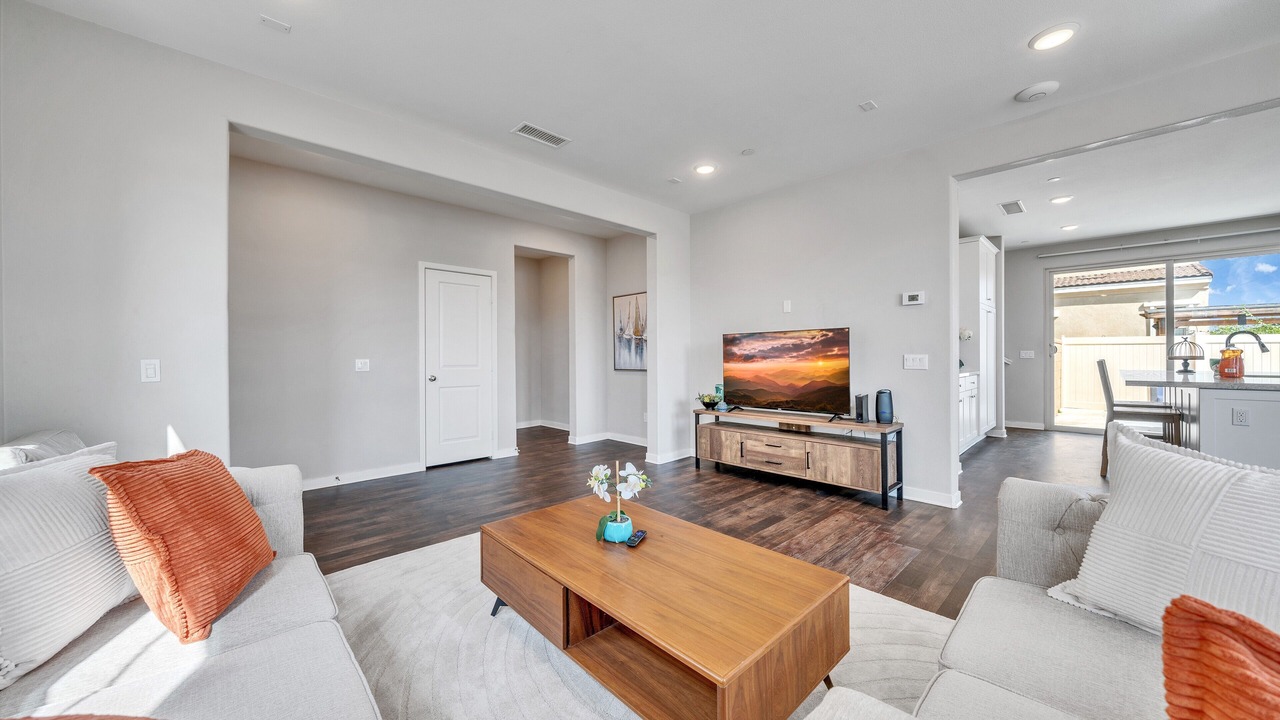 Photo of Livingroom in Ontario