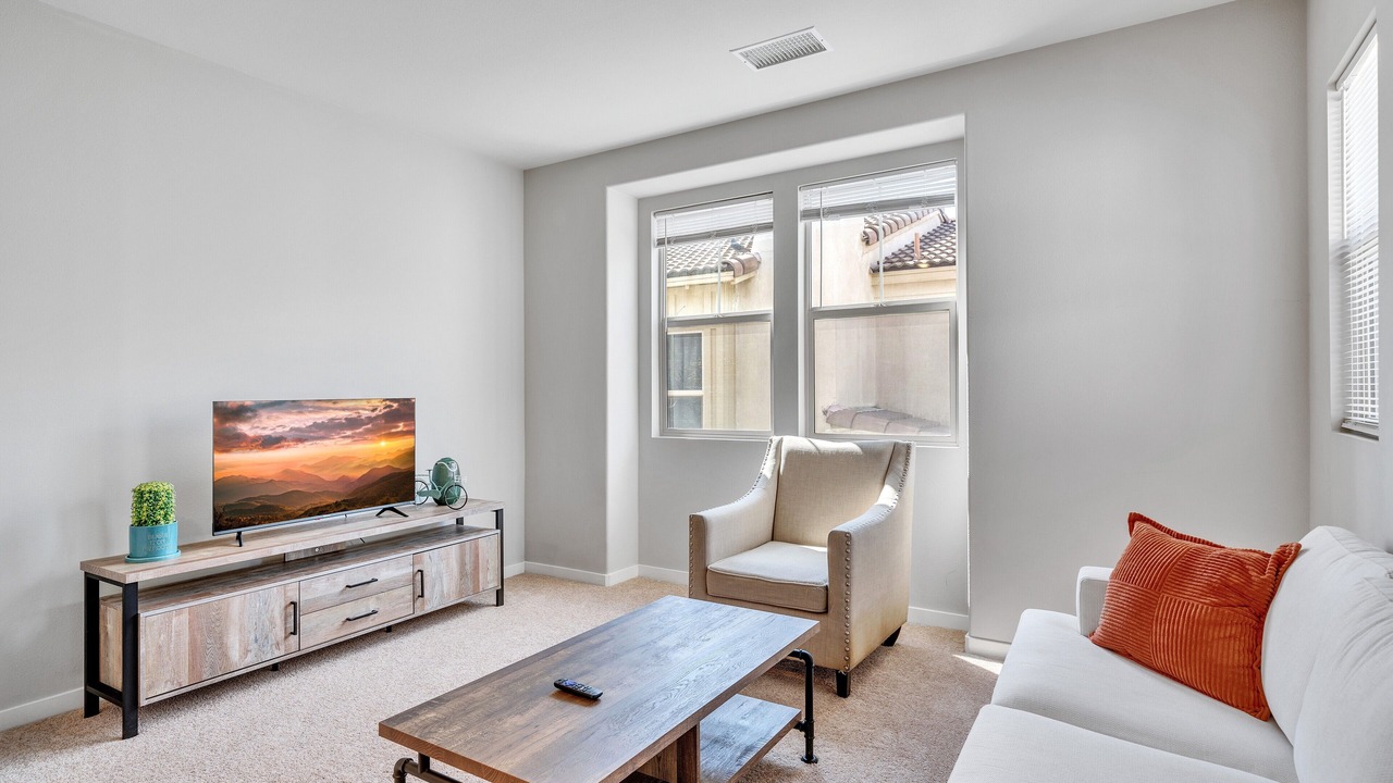 Photo of Livingroom in Ontario