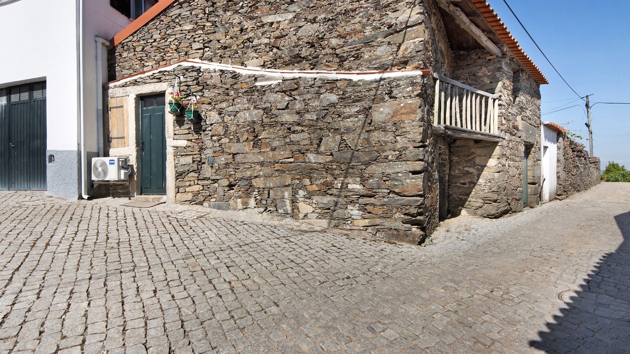 Photo of Outdoor in Provesende