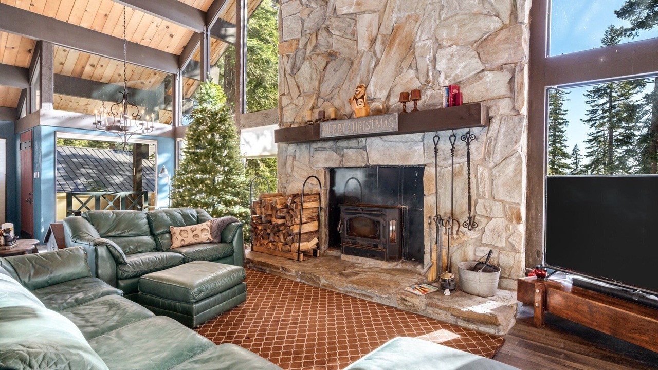 Photo of Livingroom in Bear Valley
