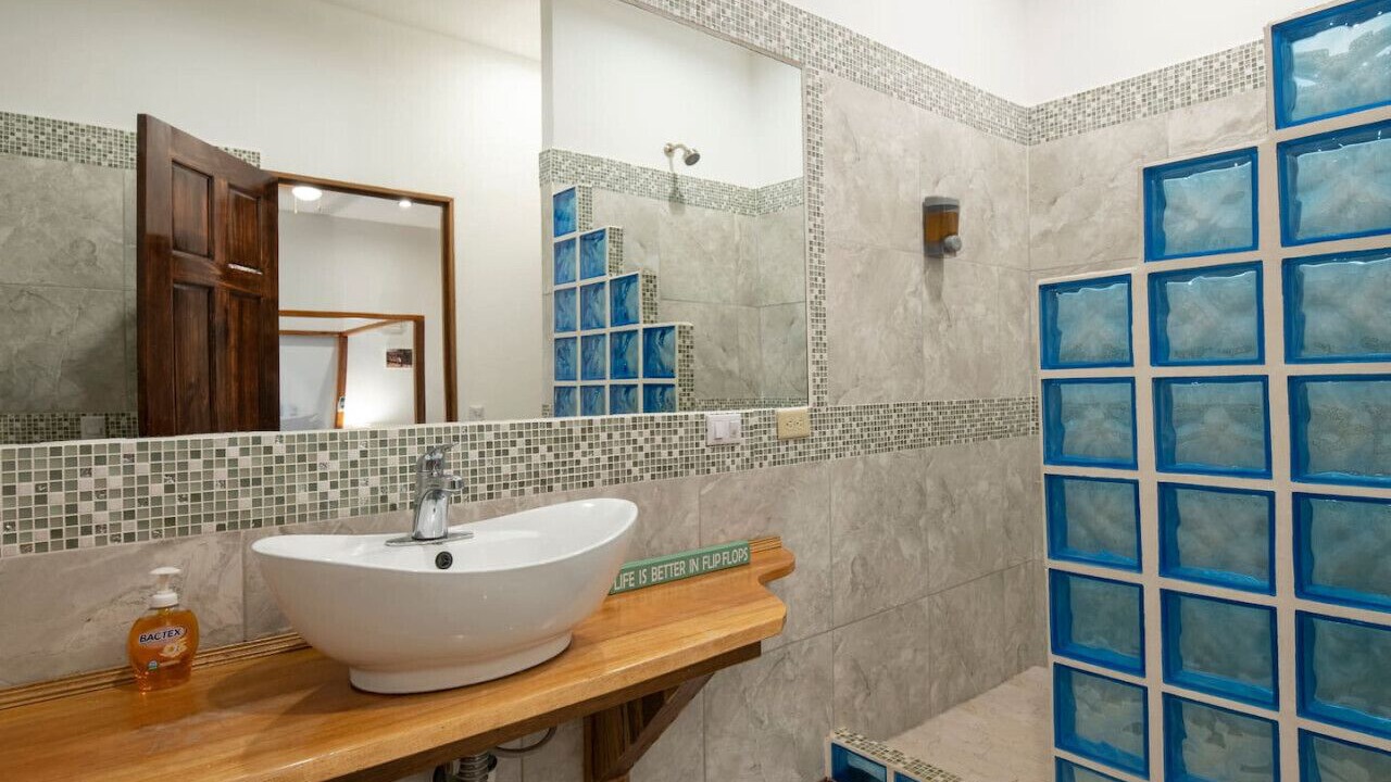 Photo of Bathroom in Manzanillo