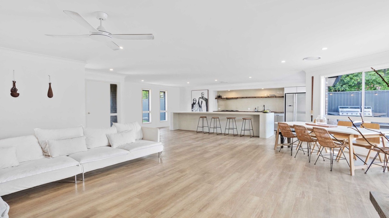 Photo of Livingroom in Burleigh Waters