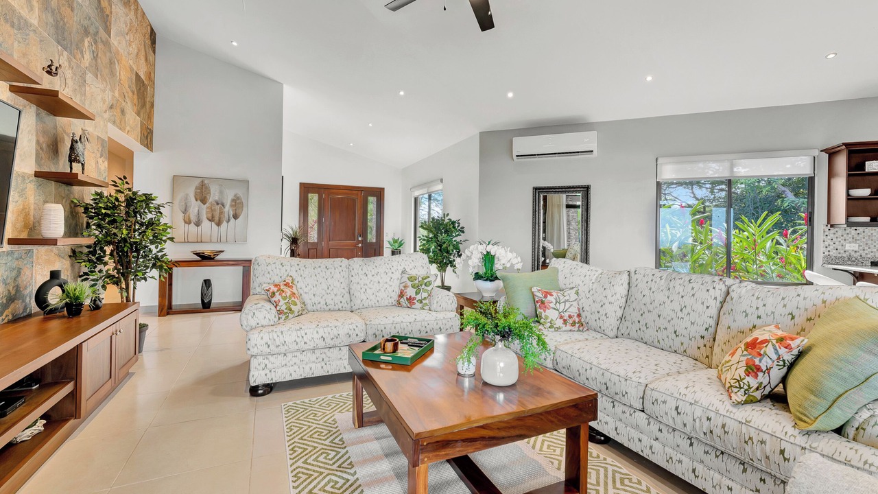 Photo of Livingroom in Coco