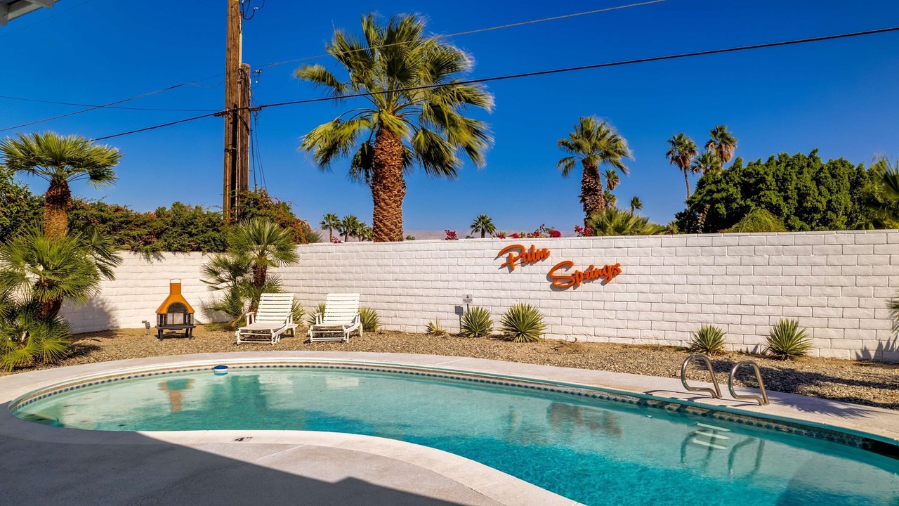 Photo of Outdoor in Racquet Club South