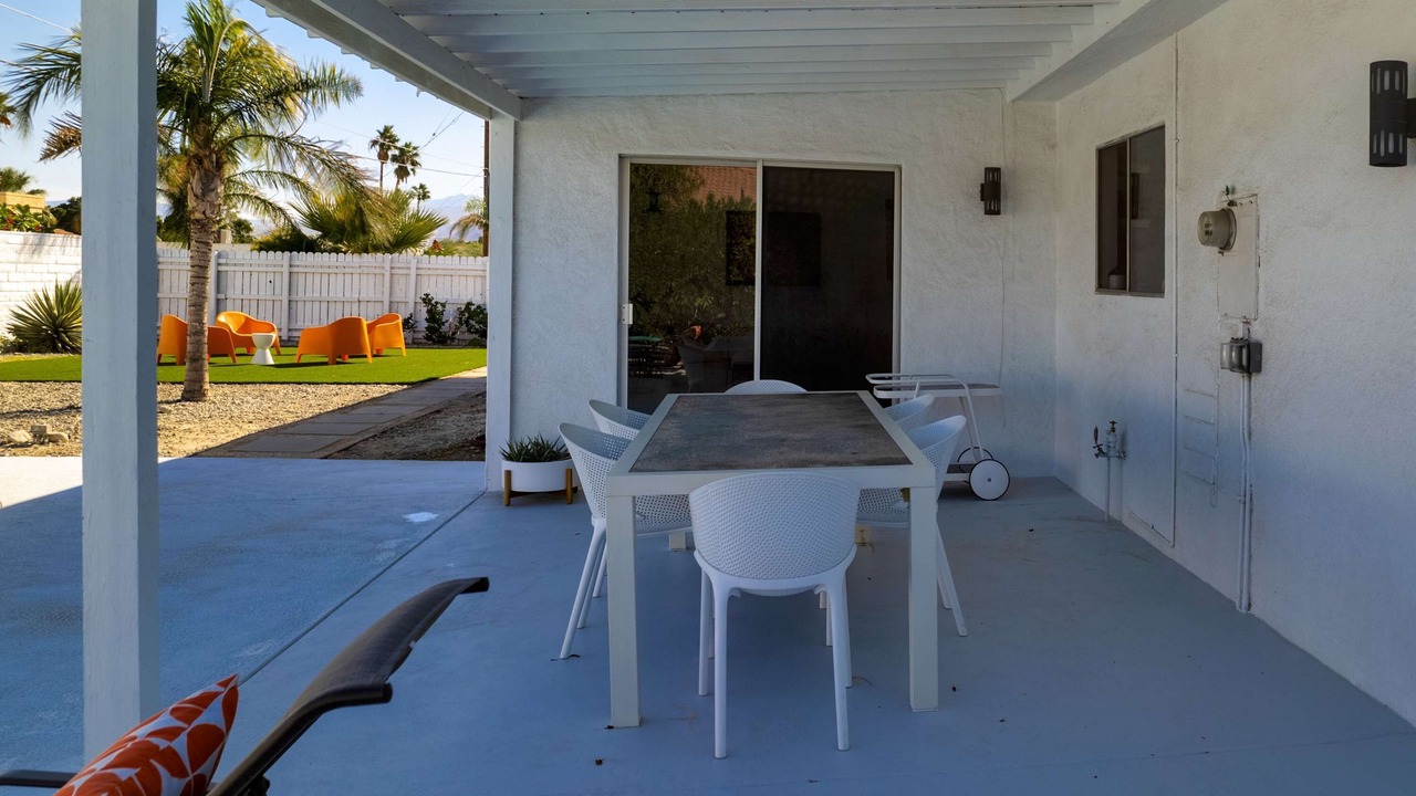 Photo of Outdoor in Racquet Club South