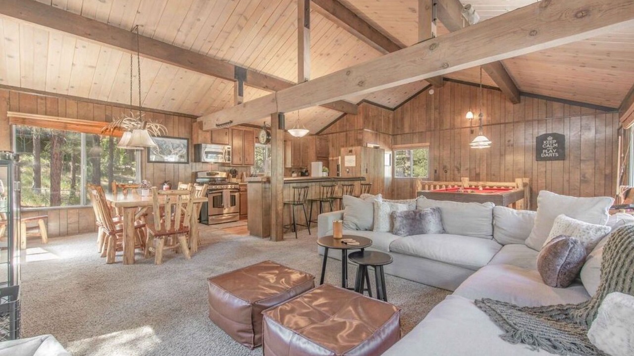 Photo of Livingroom in Fox Farm