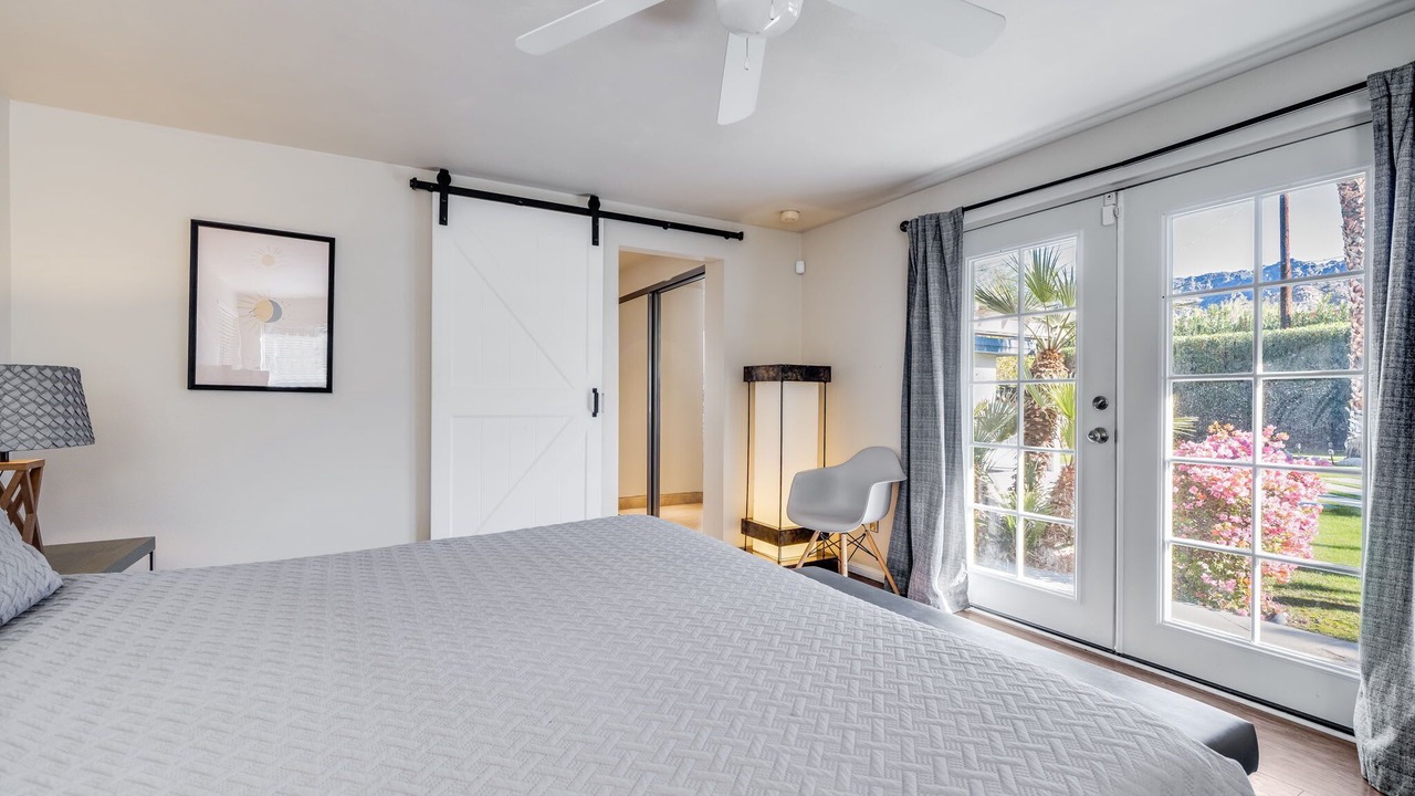 Photo of Bedroom in La Quinta Cove