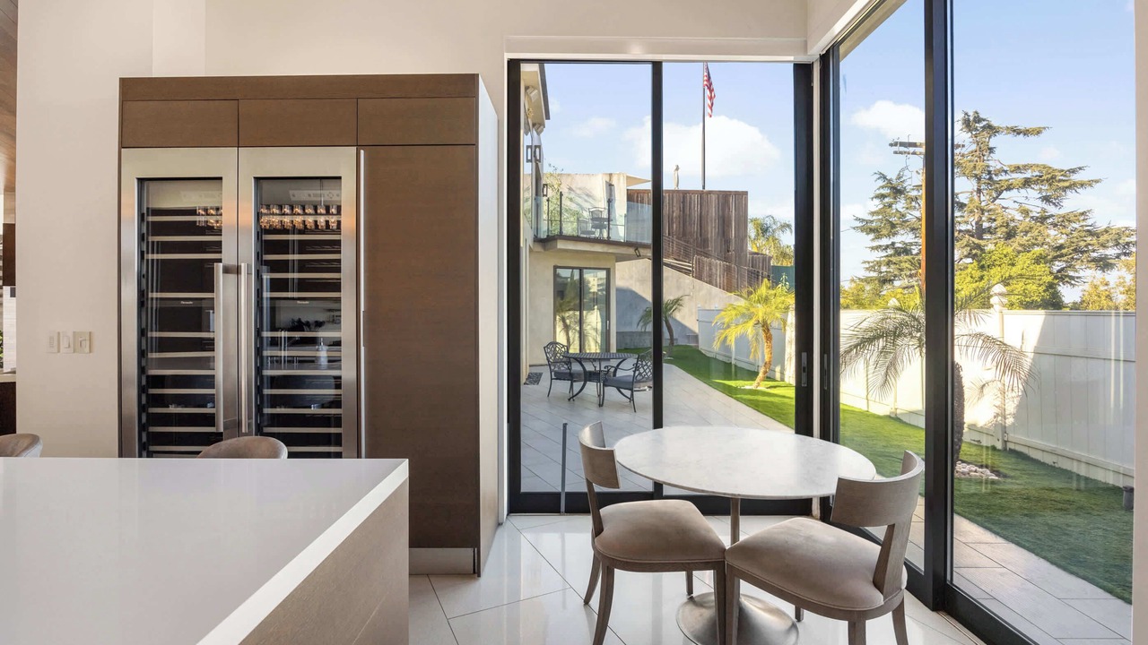 Photo of Outdoor in Hollywood Hills