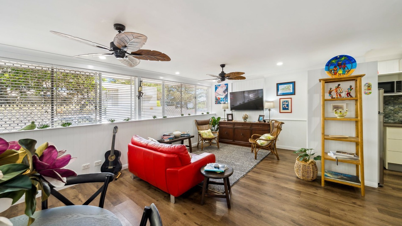 Photo of Livingroom in Burleigh Heads