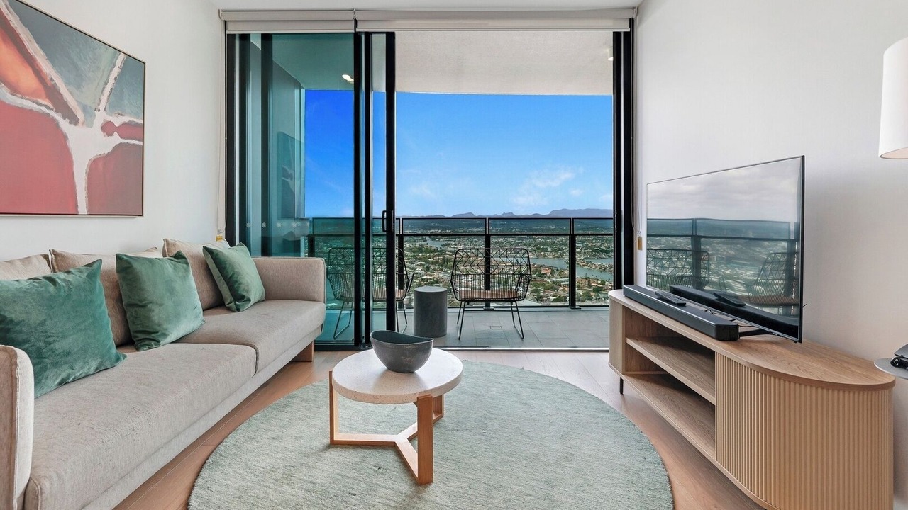Photo of Livingroom in Broadbeach Waters