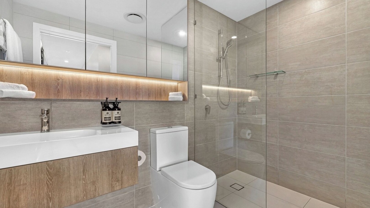 Photo of Bathroom in Broadbeach Waters