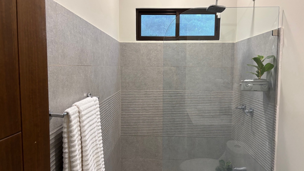 Photo of Bathroom in Potrero
