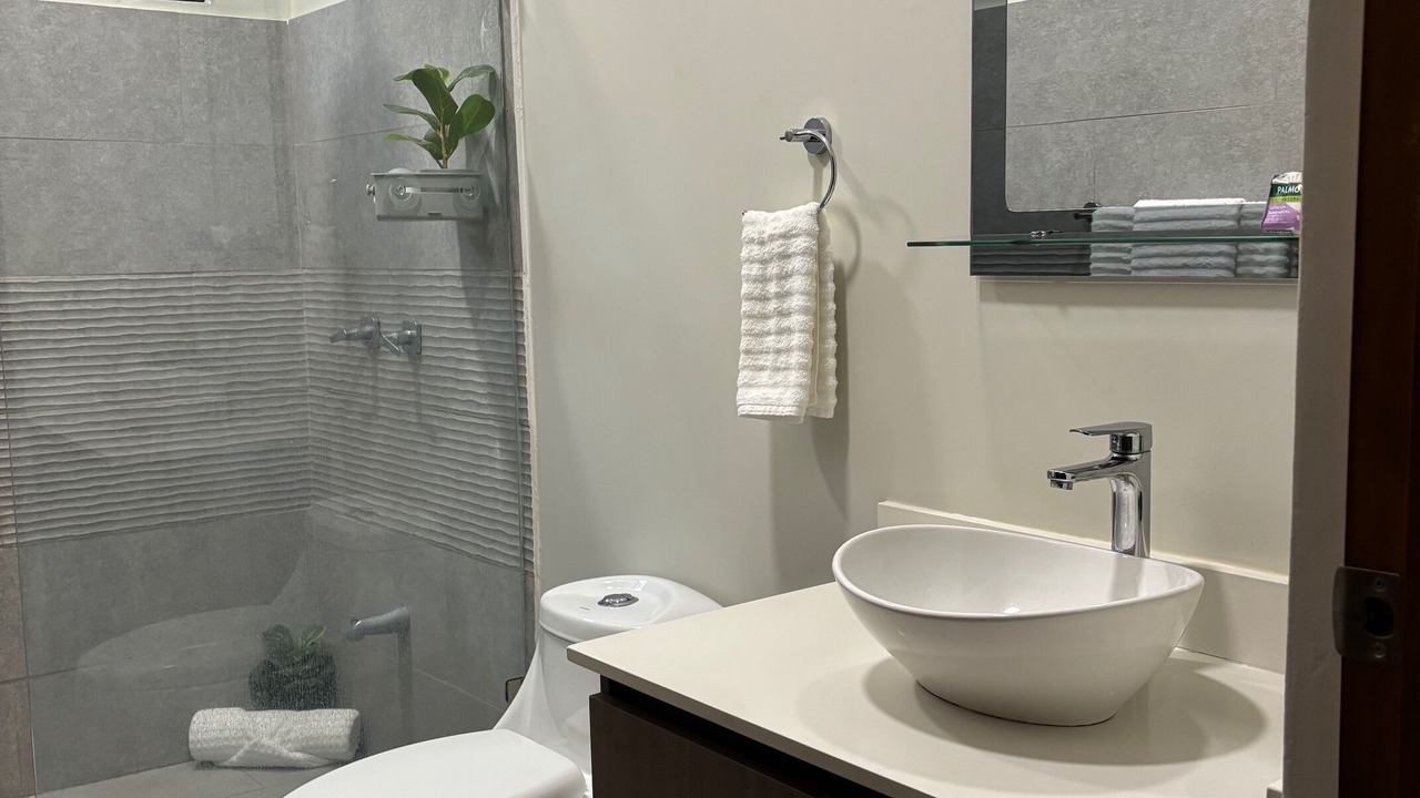 Photo of Bathroom in Potrero