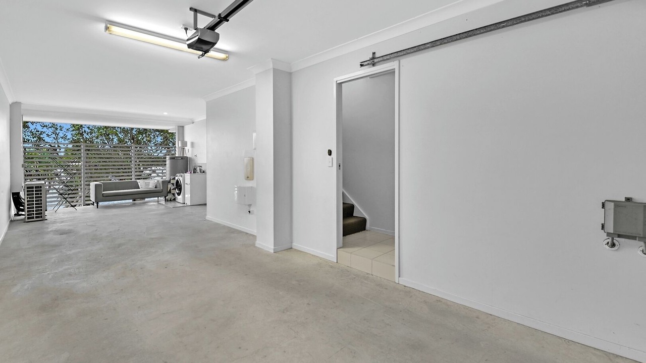 Photo of Others in Carrara
