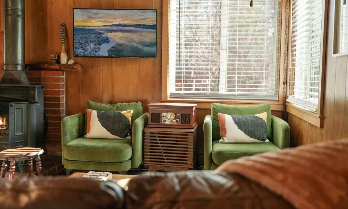 Photo of Livingroom in Big Bear Lake