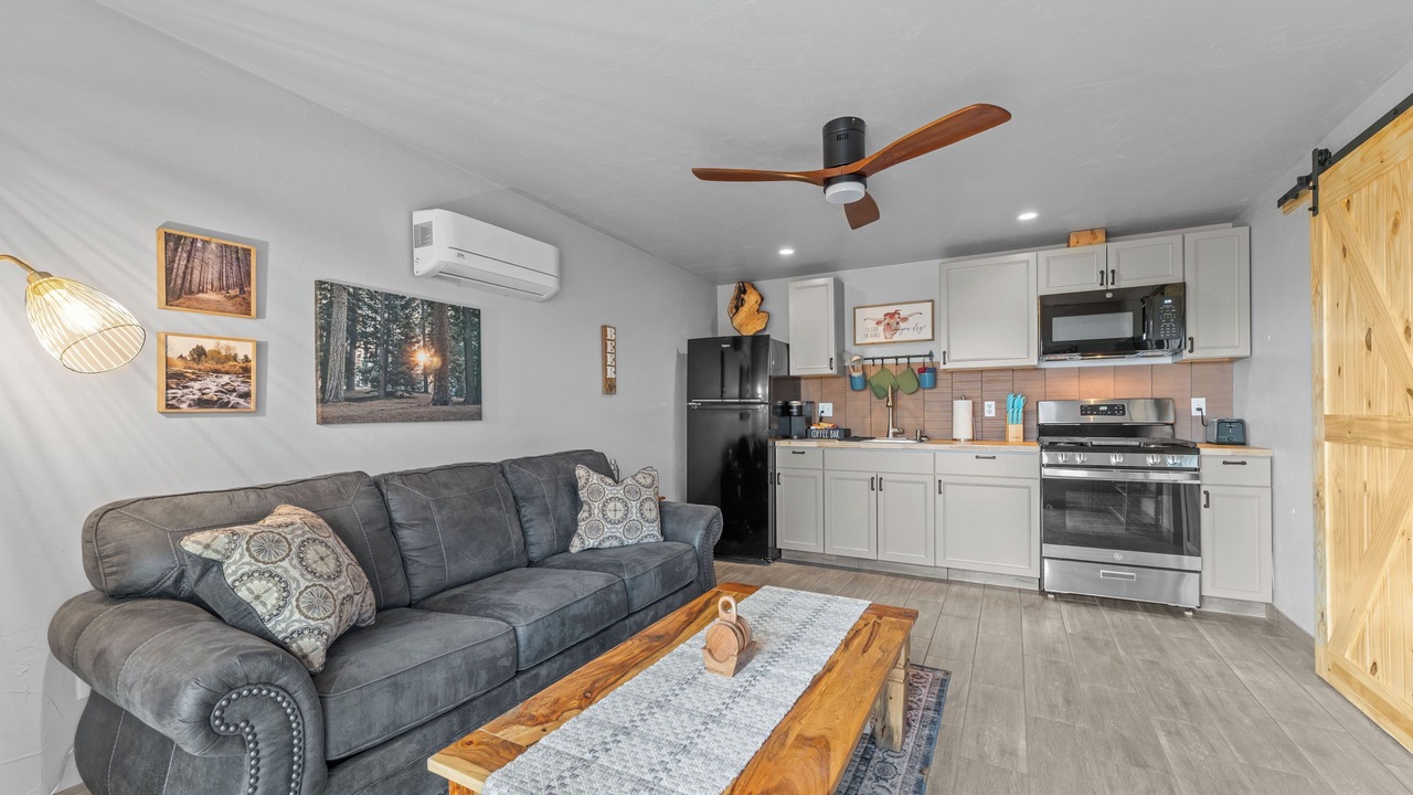 Photo of Livingroom in Wickenburg