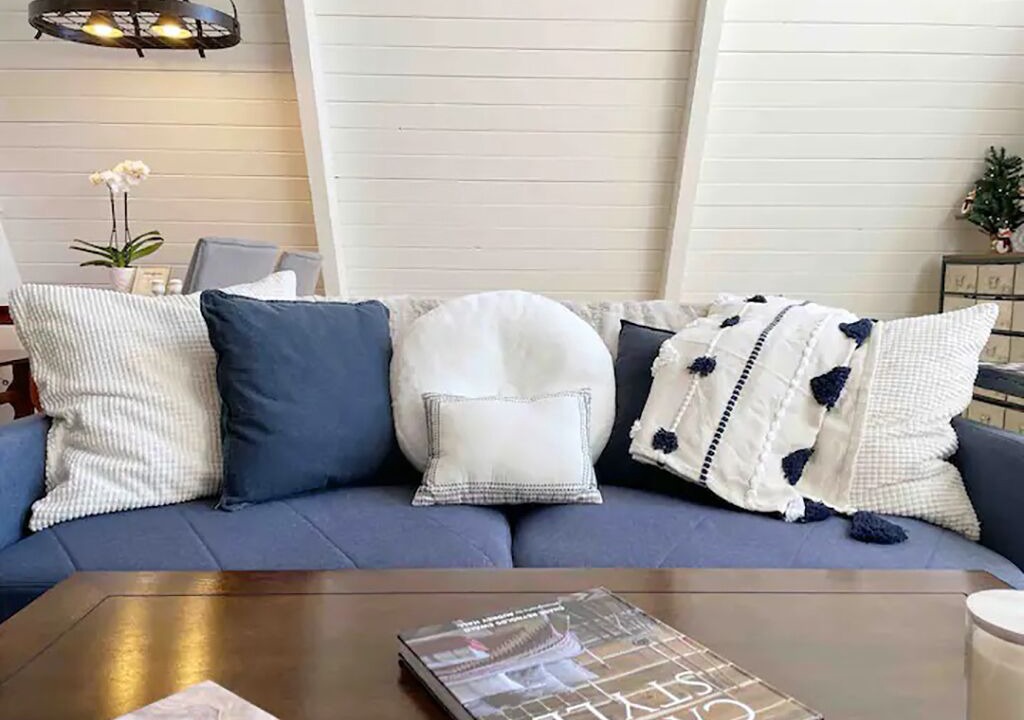 Photo of Livingroom in Wrightwood
