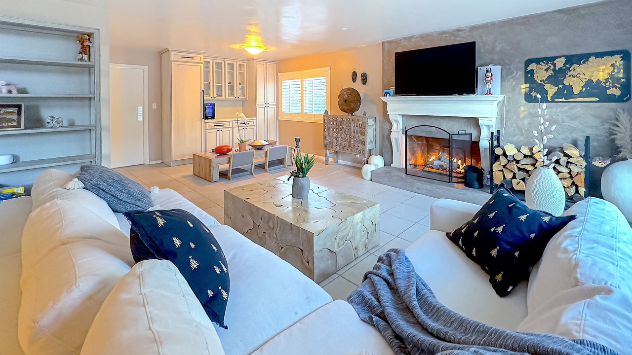 Photo of Livingroom in Thousand Oaks
