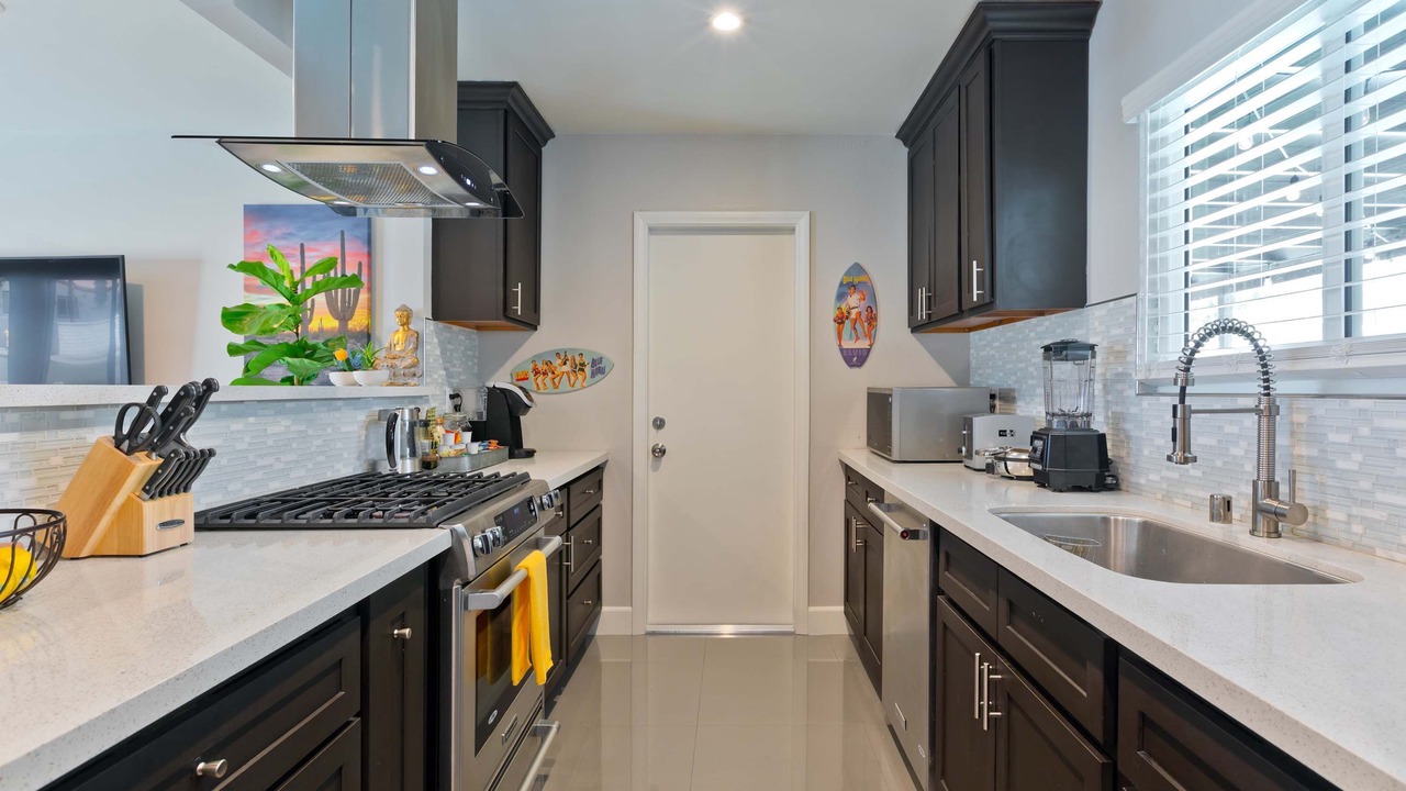 Photo of Kitchen in Racquet Club South