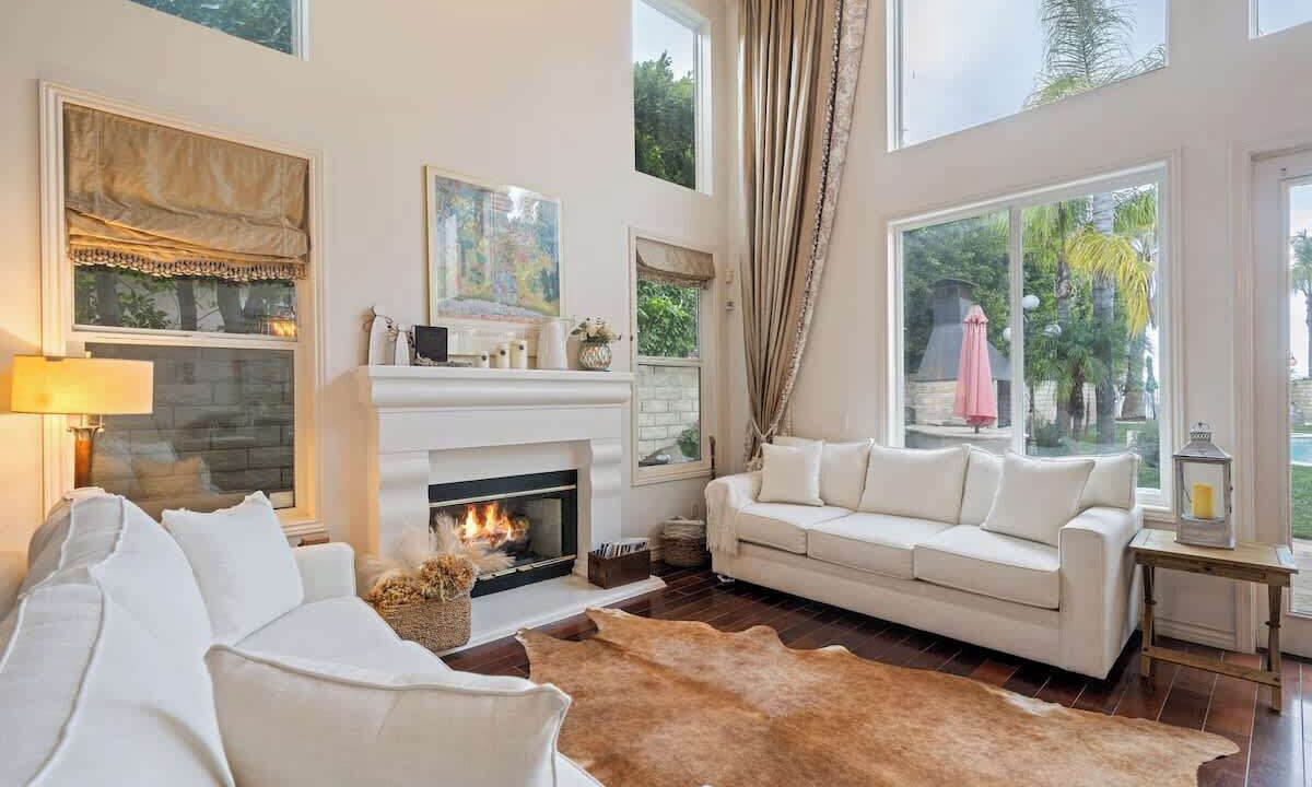 Photo of Livingroom in Stevenson Ranch