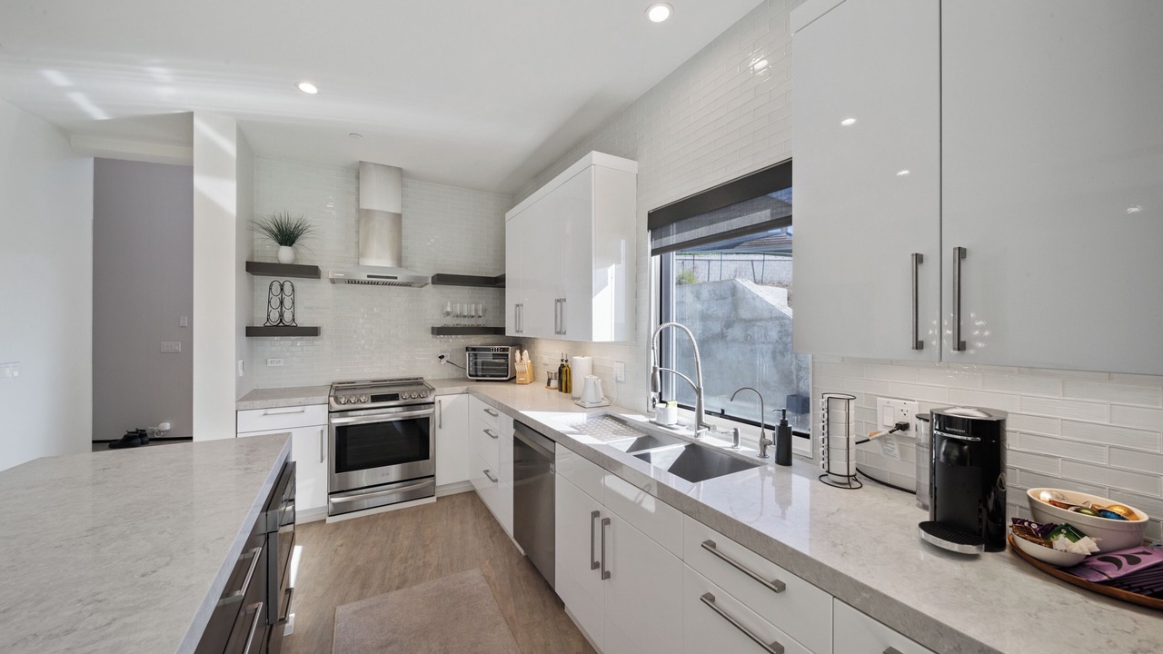 Photo of Kitchen in Central Malibu
