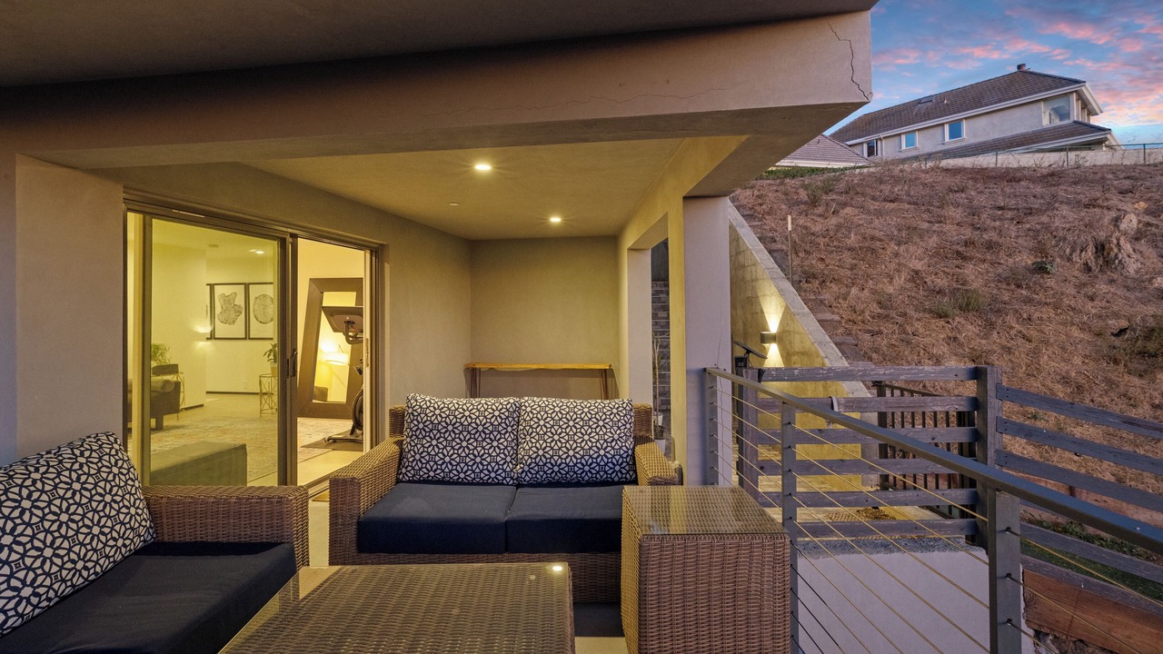 Photo of Patio Balcony in Central Malibu