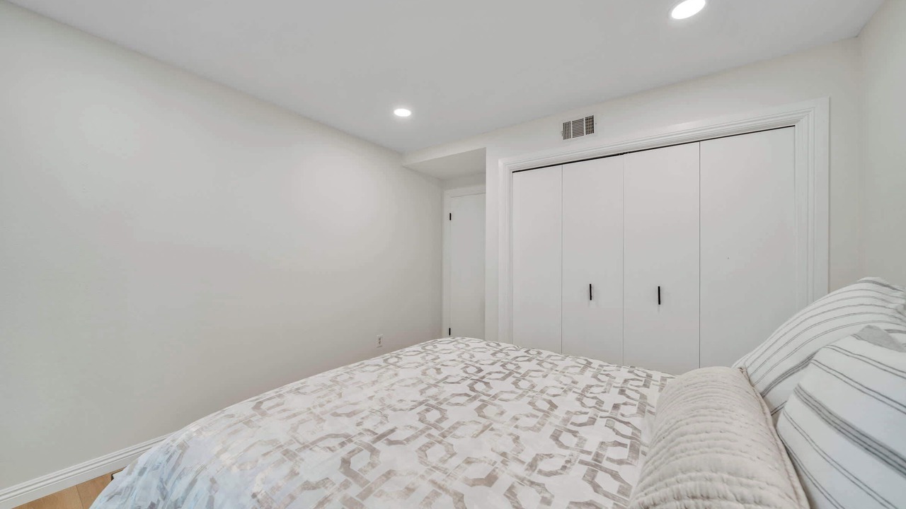 Photo of Bedroom in Thousand Oaks