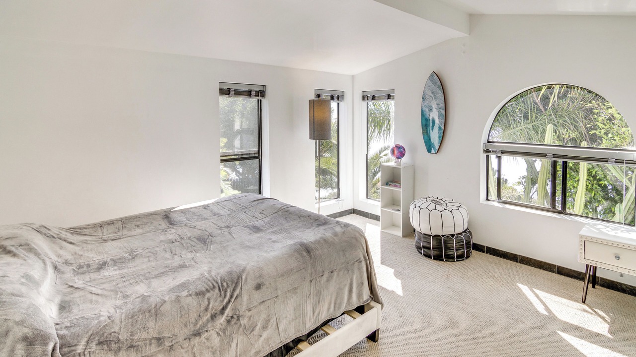 Photo of Bedroom in Western Malibu