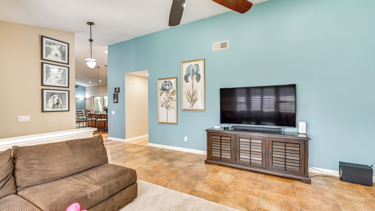 Photo of Livingroom in Bonita