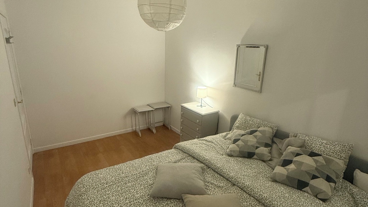 Photo of Bedroom in Estoril