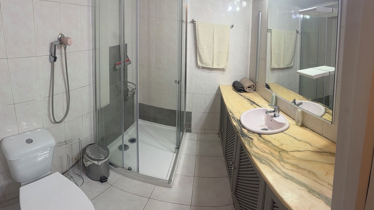 Photo of Bathroom in Estoril