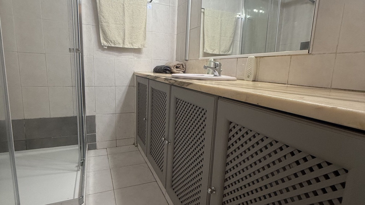 Photo of Bathroom in Estoril