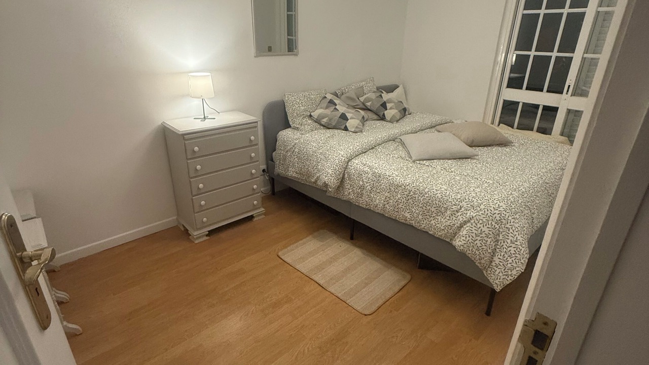 Photo of Bedroom in Estoril