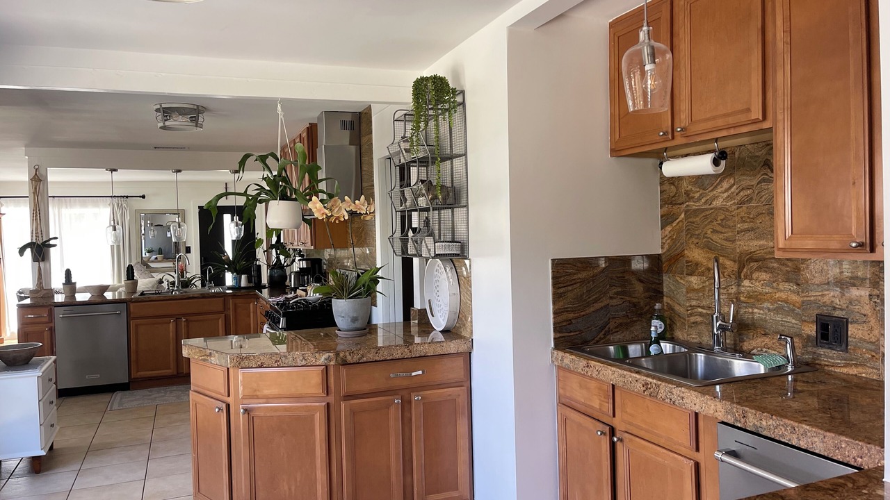 Photo of Kitchen in Lawndale